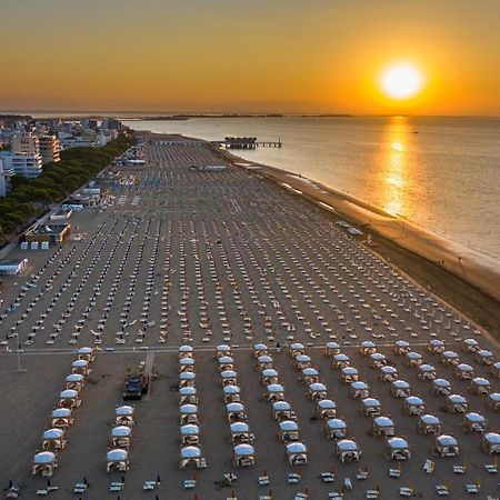 Villaggio Giove Lignano Sabbiadoro Exteriör bild