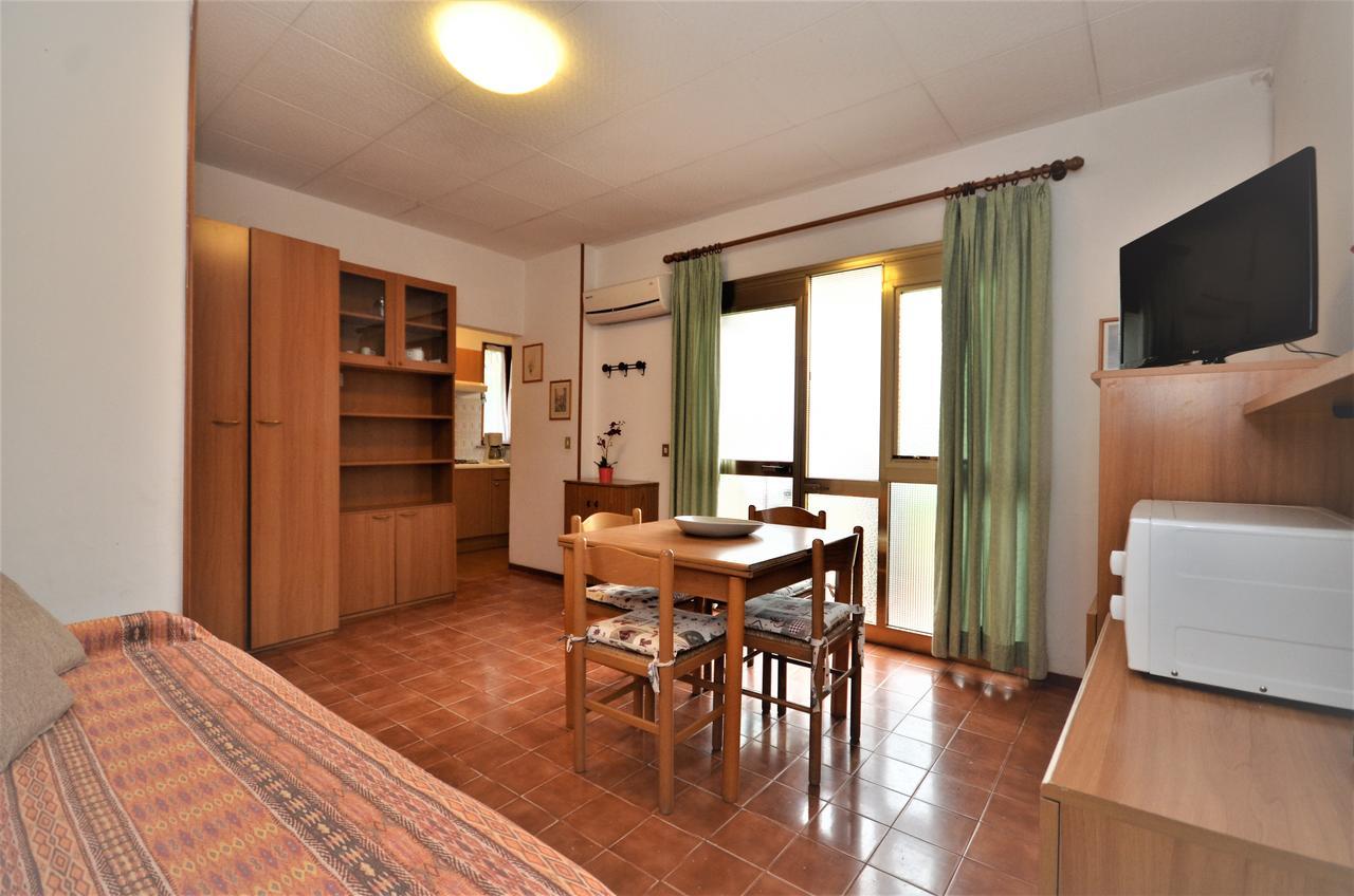 Villaggio Giove Lignano Sabbiadoro Exteriör bild
