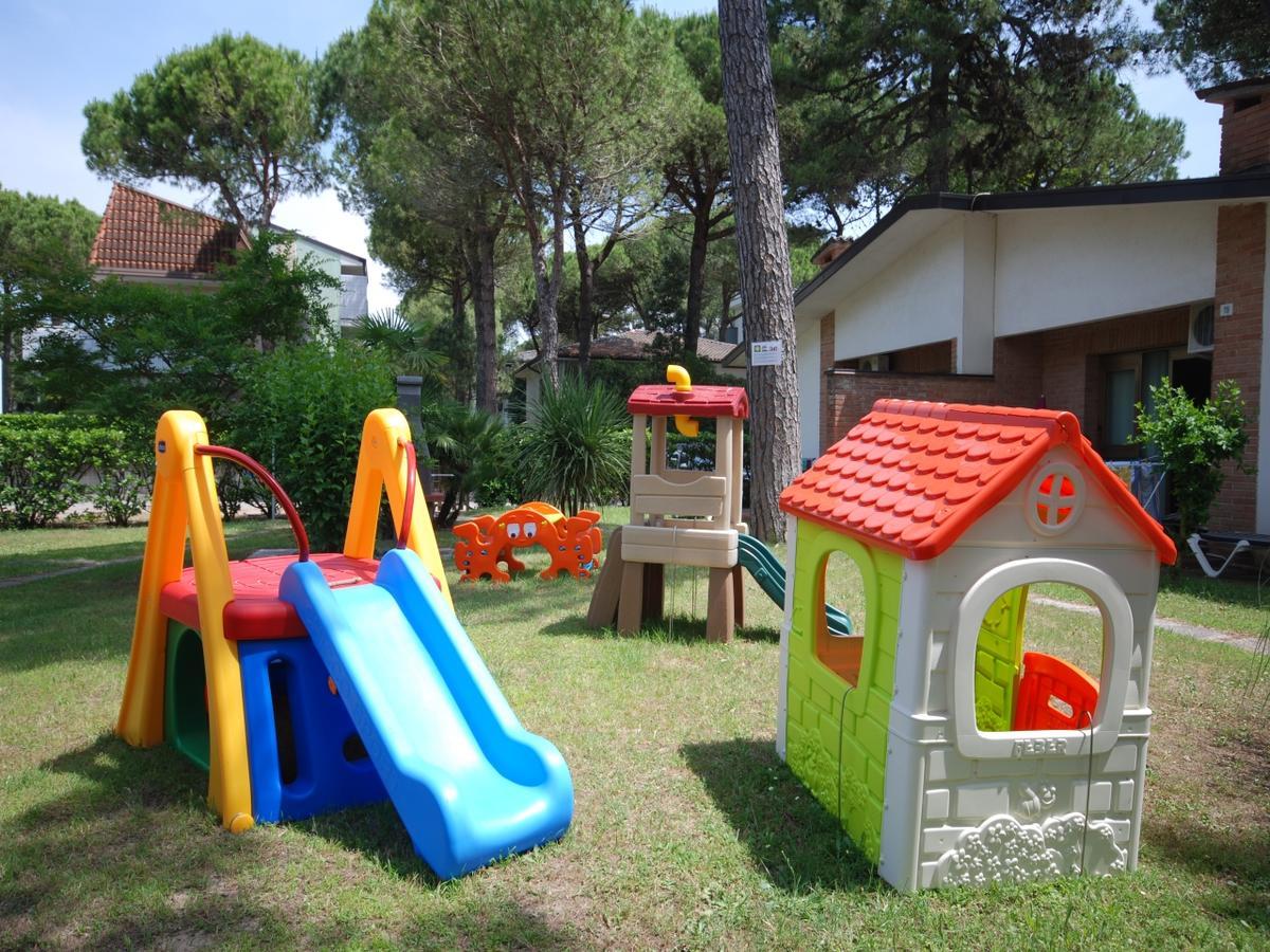 Villaggio Giove Lignano Sabbiadoro Exteriör bild